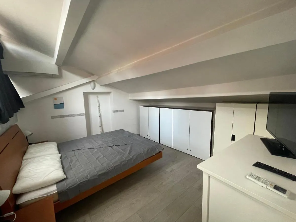 A Roof In The City Appartement Genua